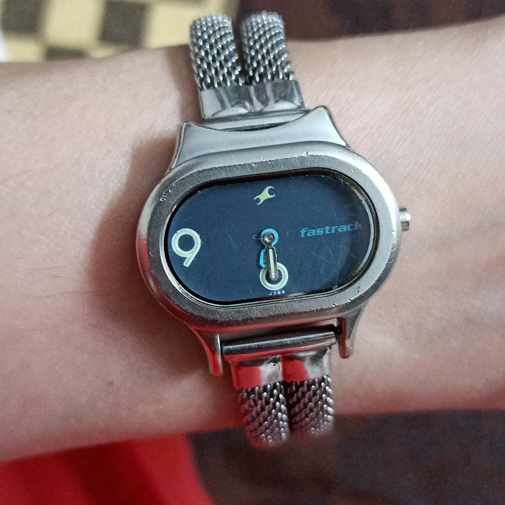 Fast Track Wrist Watch - Picture 3 of 4